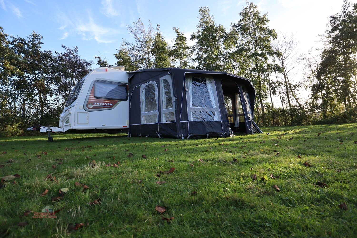 Dometic Ace Air 400 All Season Awning5